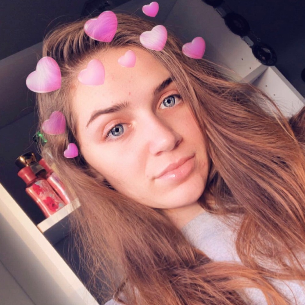 Meet your Posher, Emma